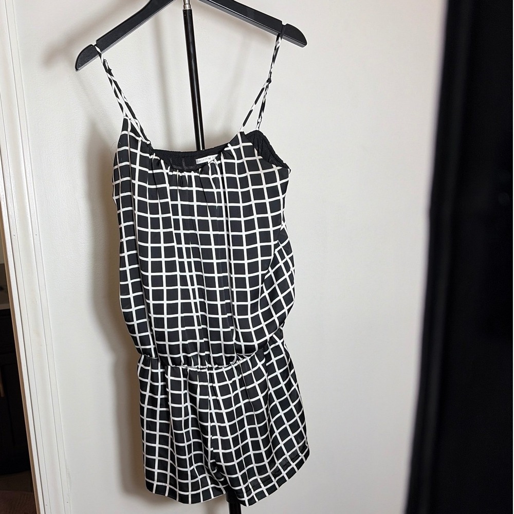 Collective Concepts Black White Grid Print Romper Spaghetti Strap Small 0245‎